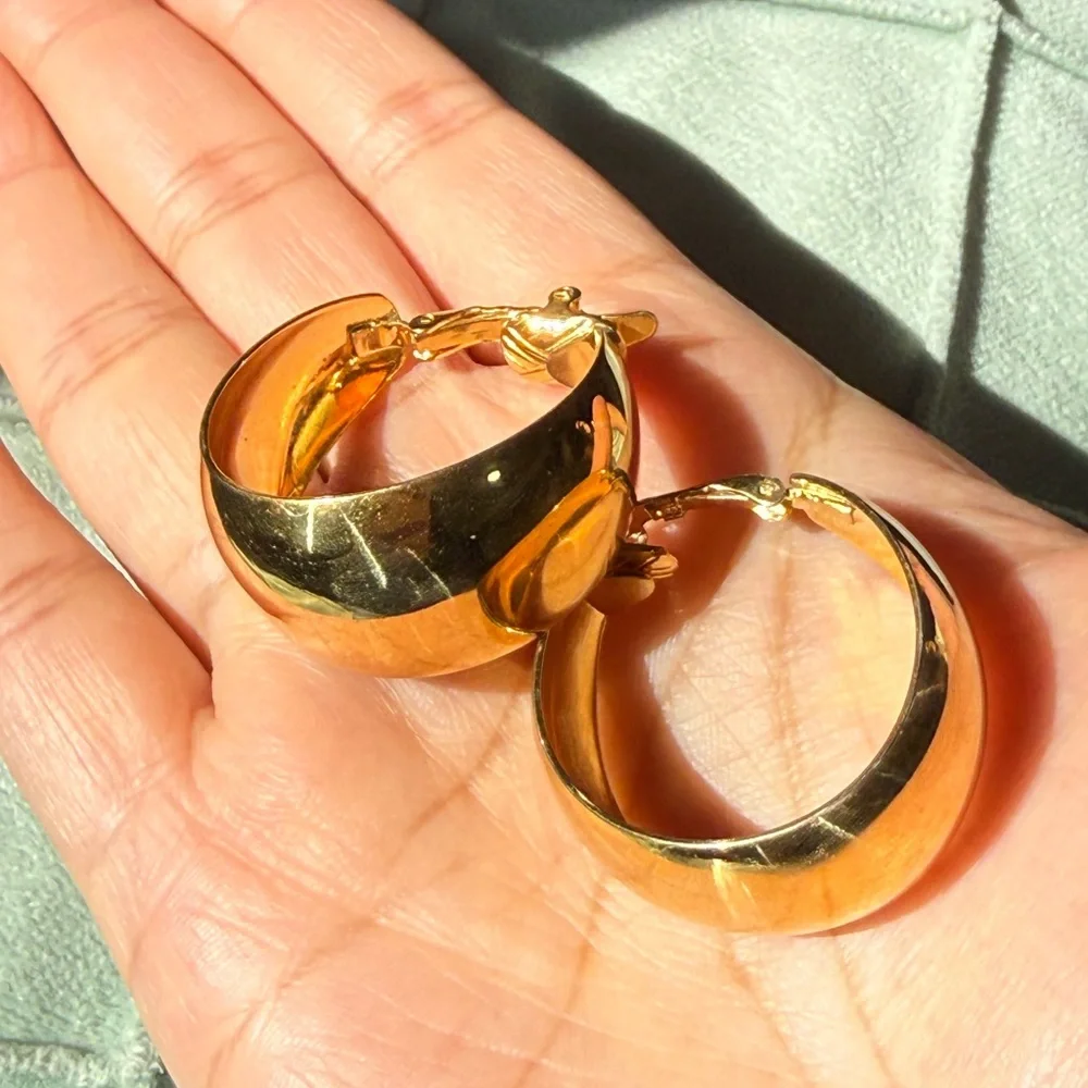 Trifari vintage clip on gold Curved Hoop Earrings - Picture 3 of 10